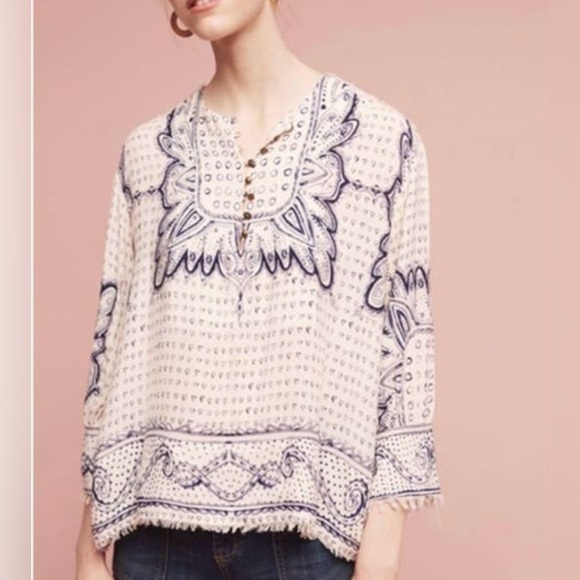Maeve Tops - Maeve By Anthropologie Tops 3/4 Sleeve 
Morgan Heart Printed Size XS.